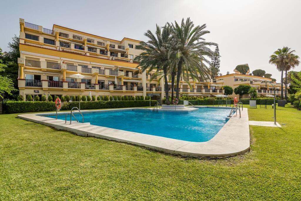 Oleholidays 1106 Romana Playa Primera Linea Playa Marbella Luaran gambar