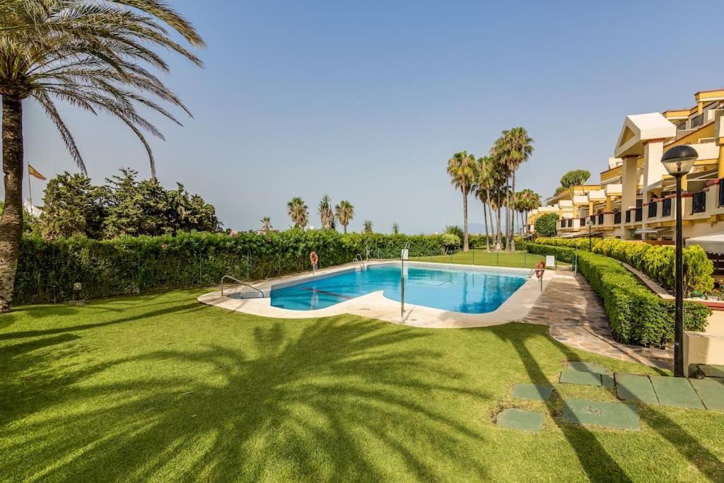 Oleholidays 1106 Romana Playa Primera Linea Playa Marbella Luaran gambar