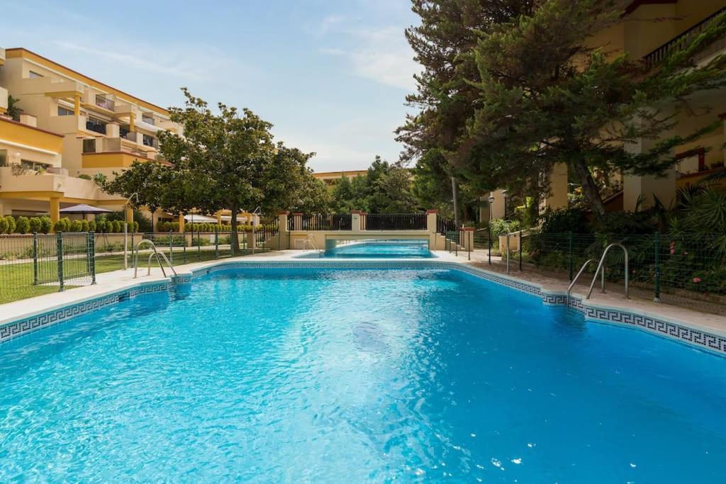 Oleholidays 1106 Romana Playa Primera Linea Playa Marbella Luaran gambar