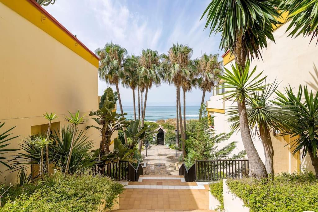 Oleholidays 1106 Romana Playa Primera Linea Playa Marbella Luaran gambar
